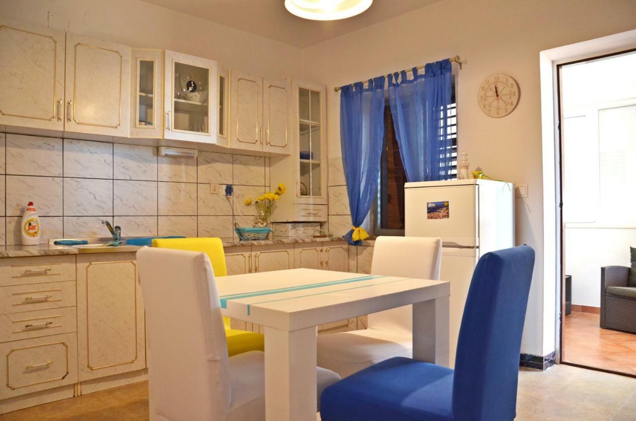 Apartman Ivusic *